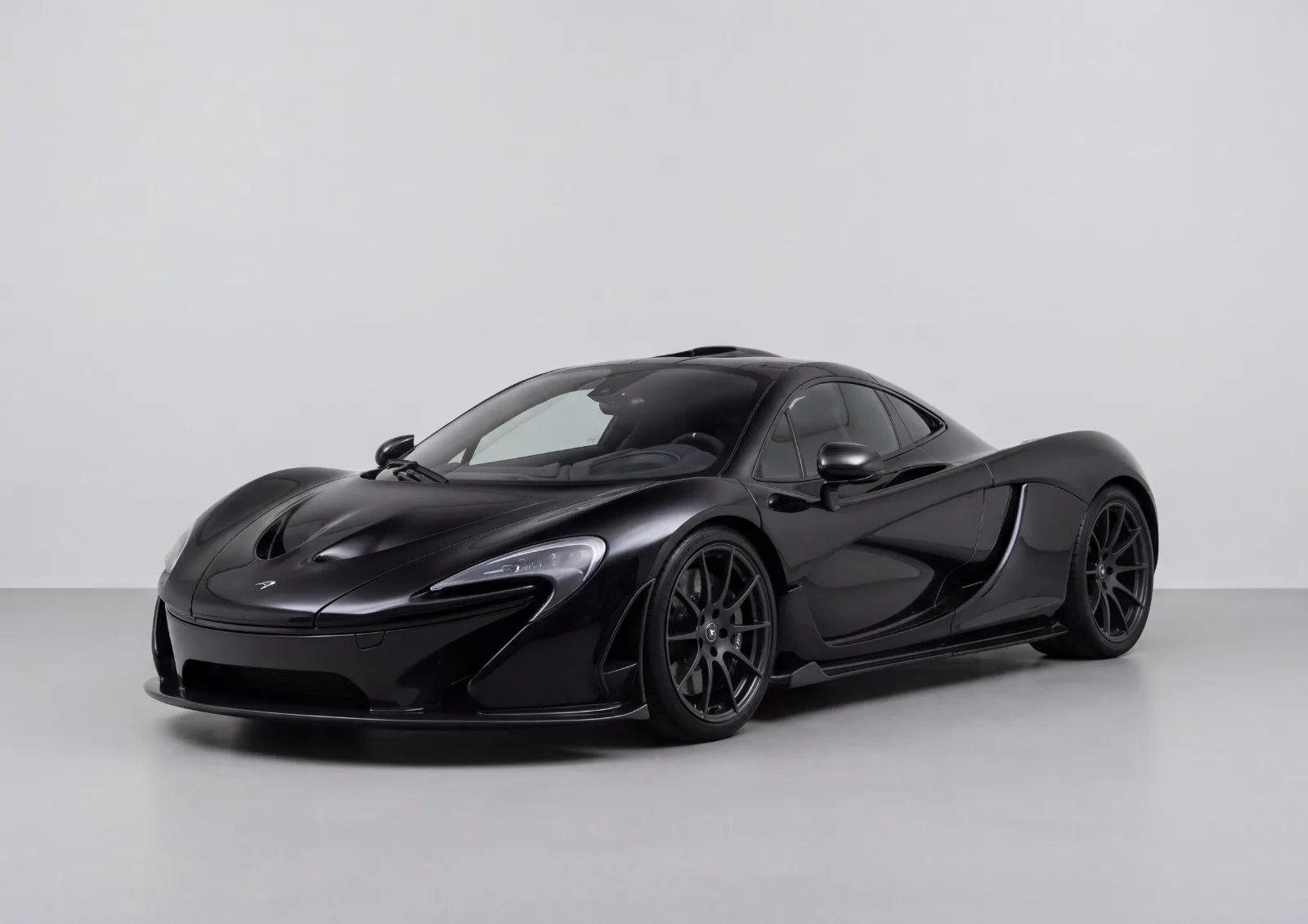 2013 McLaren P1 in Black · Gloss, Carbonography print